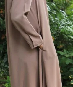 Alternative view of Abaya Zuri